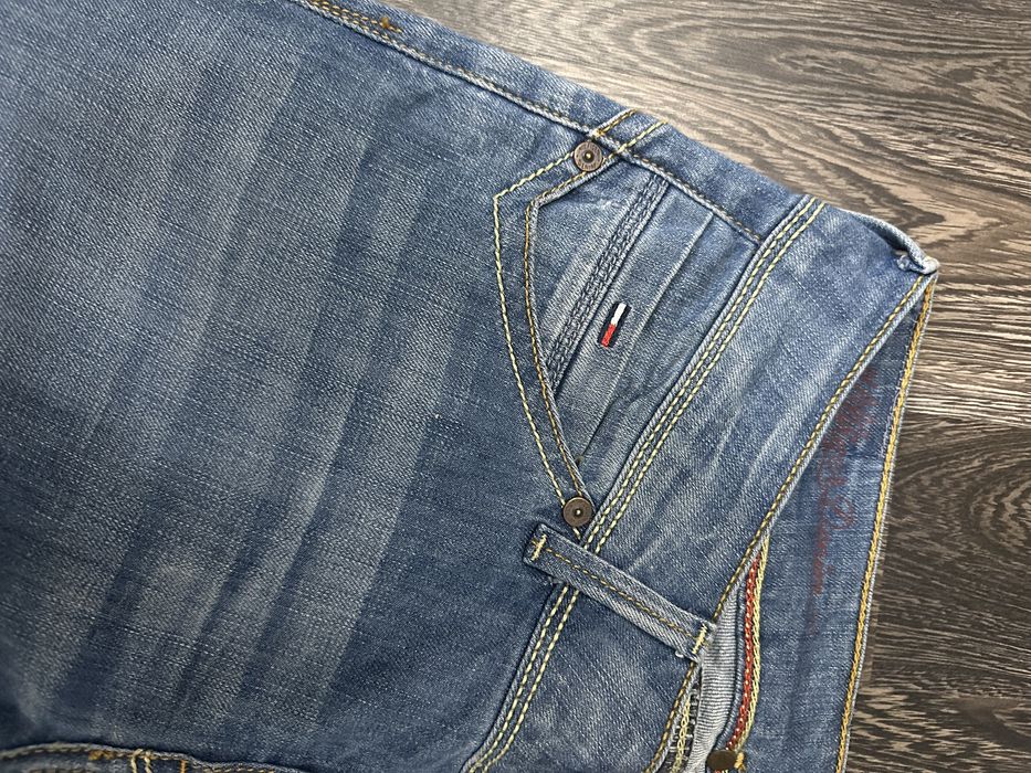 Blugi Tommy Hilfiger