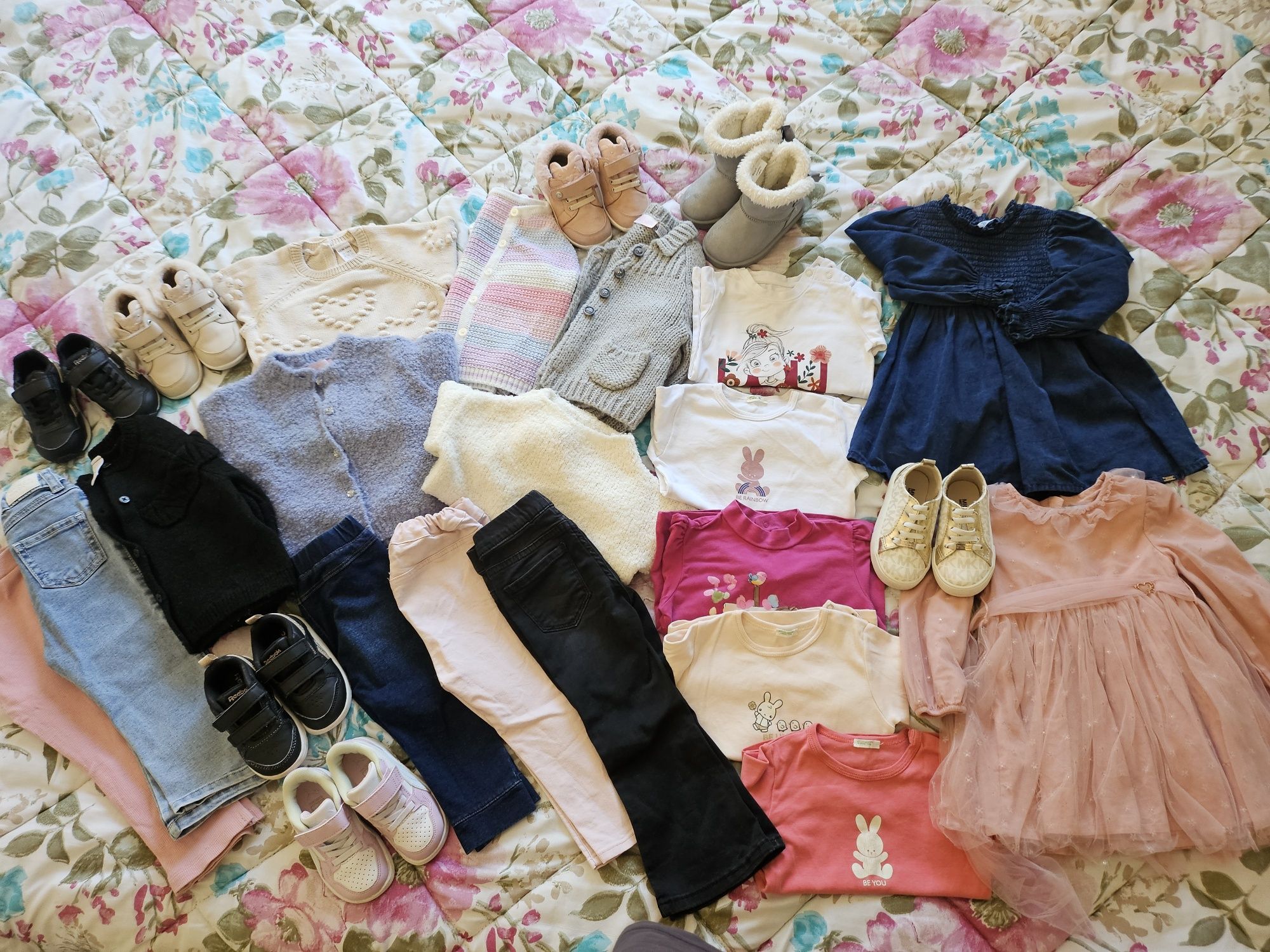 Дрехи 12-18м и обувки 22н.за момиче. Mayoral, Puma, Reebok
