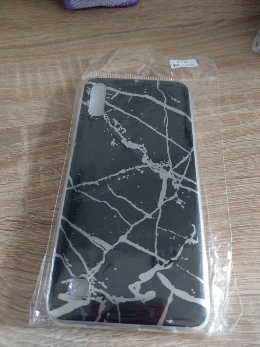 Huse noi sigilate 150 de lei toate