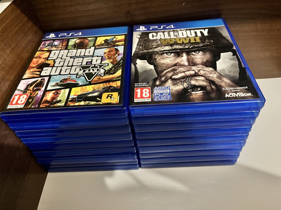 Vand playstation 4 1tera