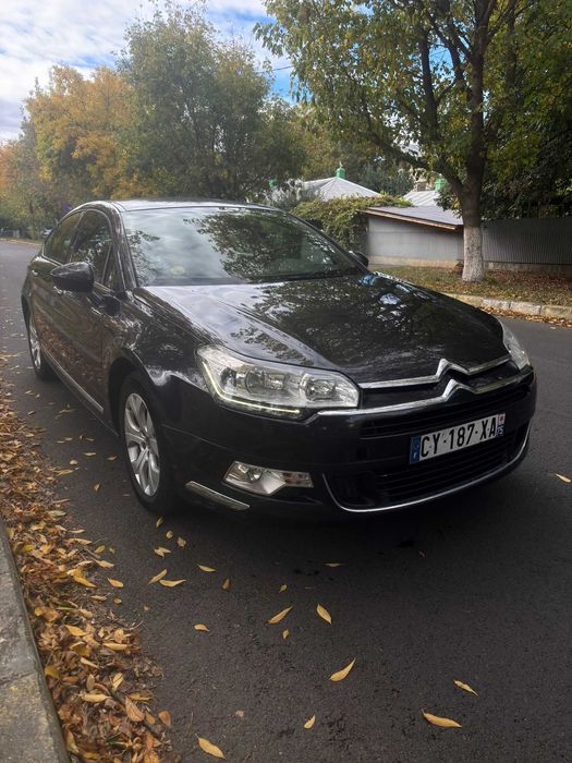 Citroen C5 2013 2.0 HDi-140CP-berlina -manuala