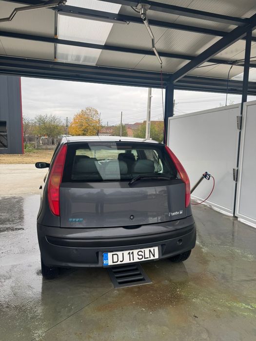 Fiat Punto Masina de naveta