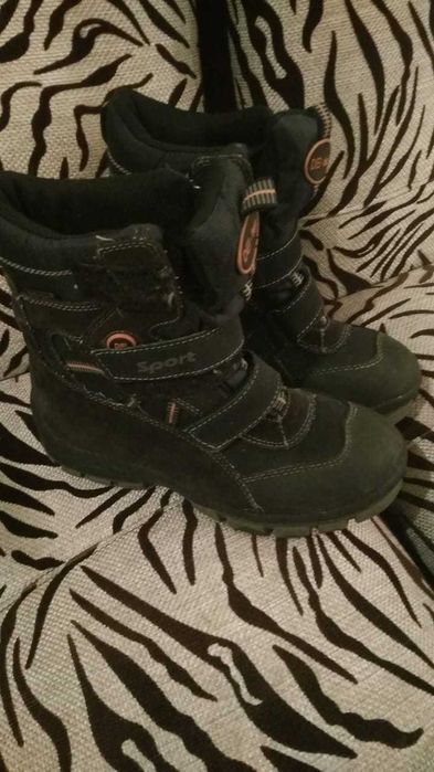 продам зимние сапожки