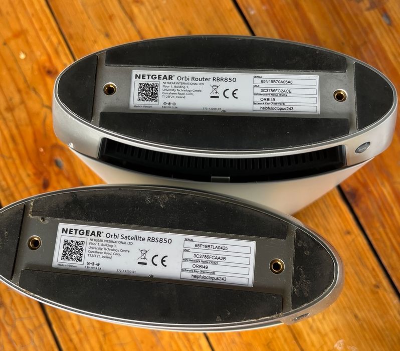 Router Netgear ORBI + Satellite