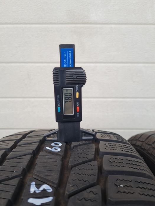 Зимни гуми 2 броя CONTINENTAL ContiContact TS815 215 60 R16 дот 4923