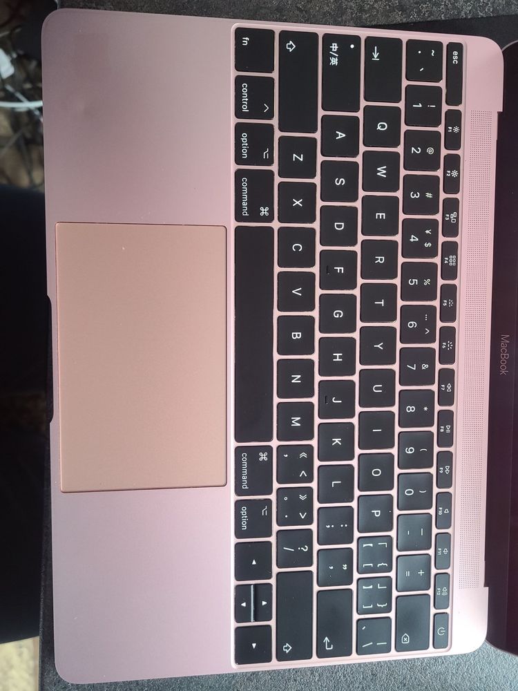 Macbook 2017 состояние хорошее