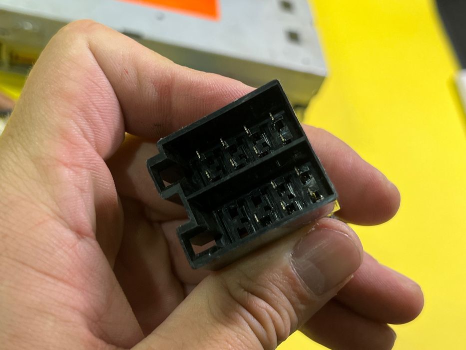 Pioneer СД с вадещ екран