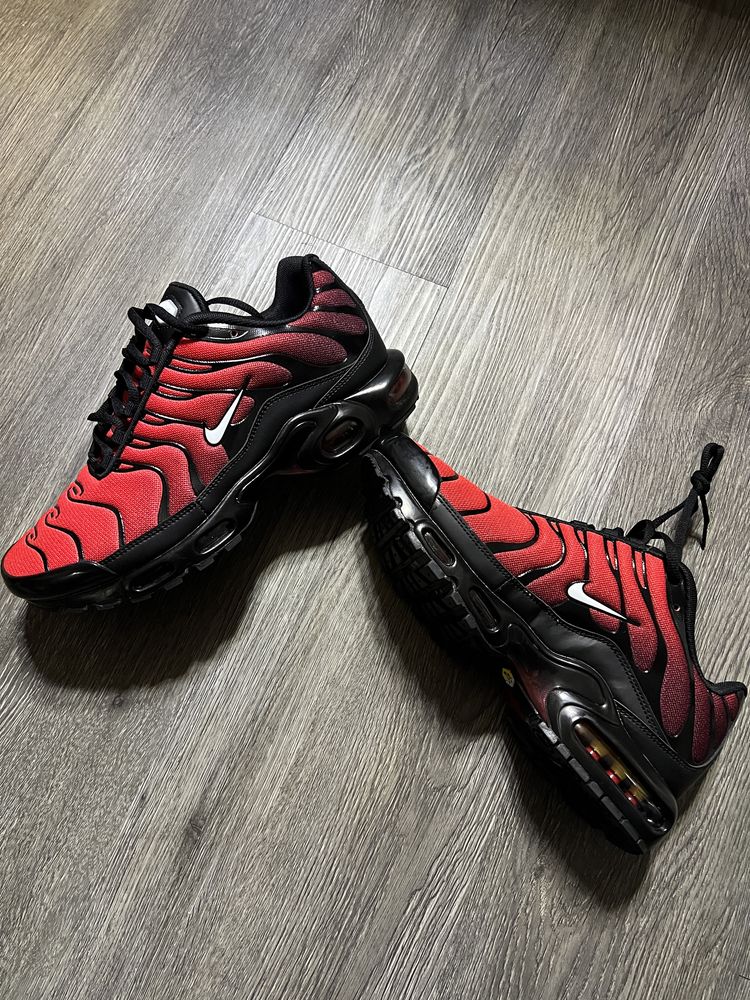 Nike Air Tn 42/43/44 noi/new