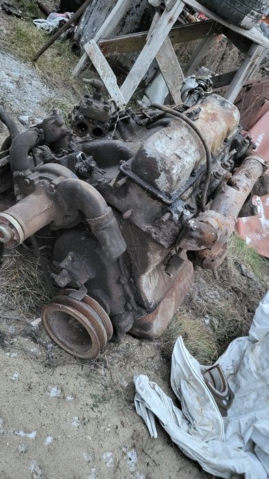 Двигатель ЗИЛ на запчасти