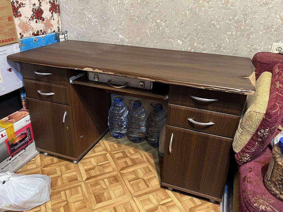 Стол ученический