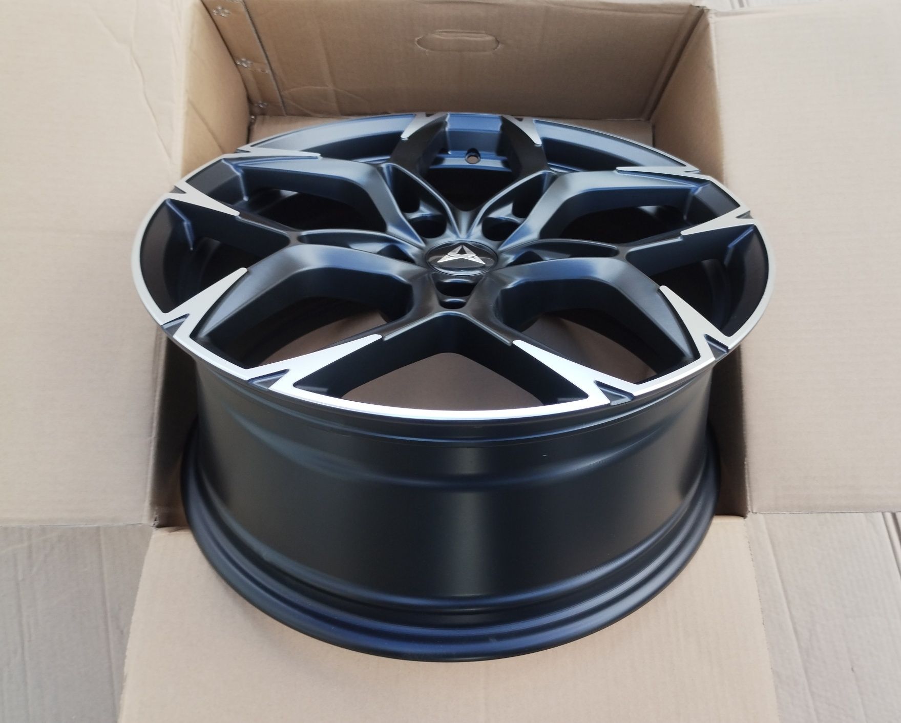 Jante 18  Cupra Formentor Ateca Leon Born Terramar