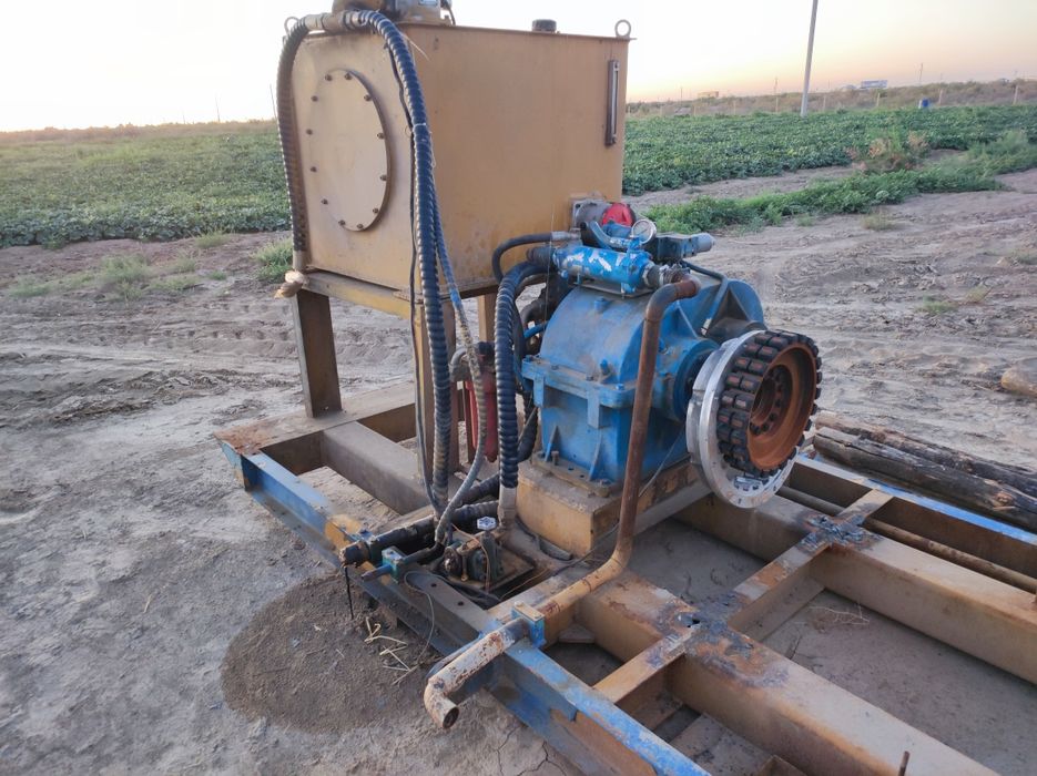 Мощная  гидростанция ,маслонасос, насосная станция гидропривод.