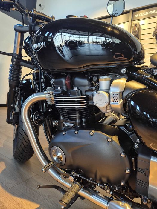 Motocicleta Triumph Bonneville Bobber 2025 | Leasing | Rate
