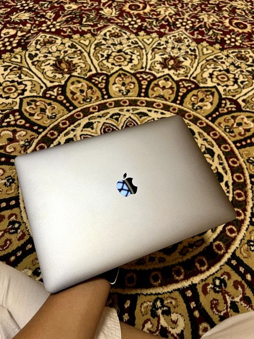 Macbook pro holati idyal