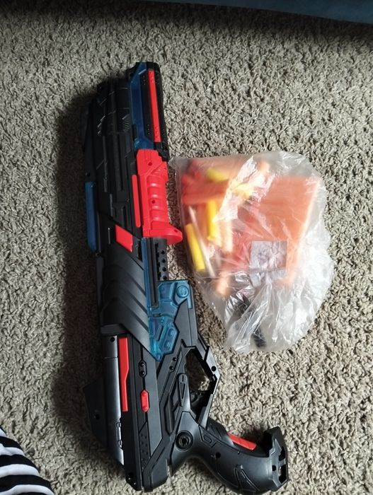 Бластерс пульками светящий