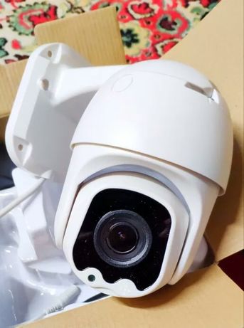 Продавам чисто нова AHD аналогова PTZ камера с оптичен зум