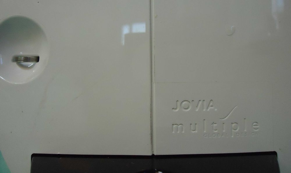 Кафемашина за къмпинг гаранция 1 година NESCAFÉ® Delonghi Jovia.White