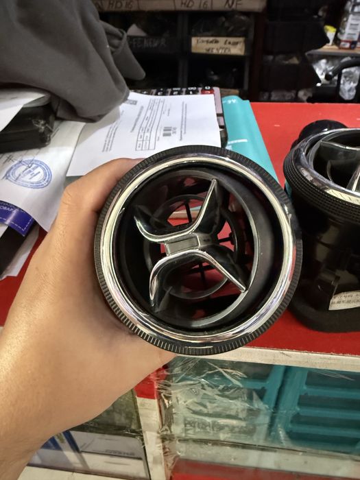 продаеться дефлектор R3 новый