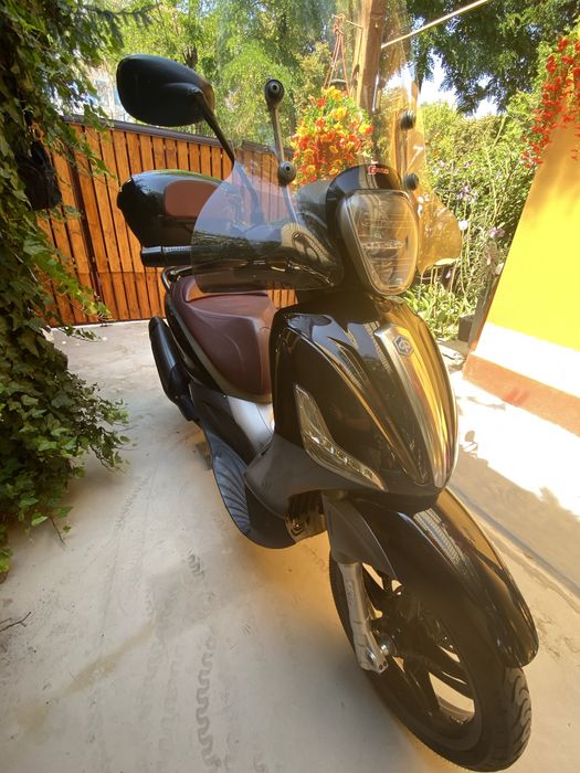 Piaggio Beverly 350
