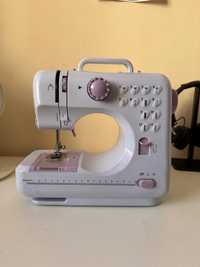 Швейная машинка в идеальнос состоянии
