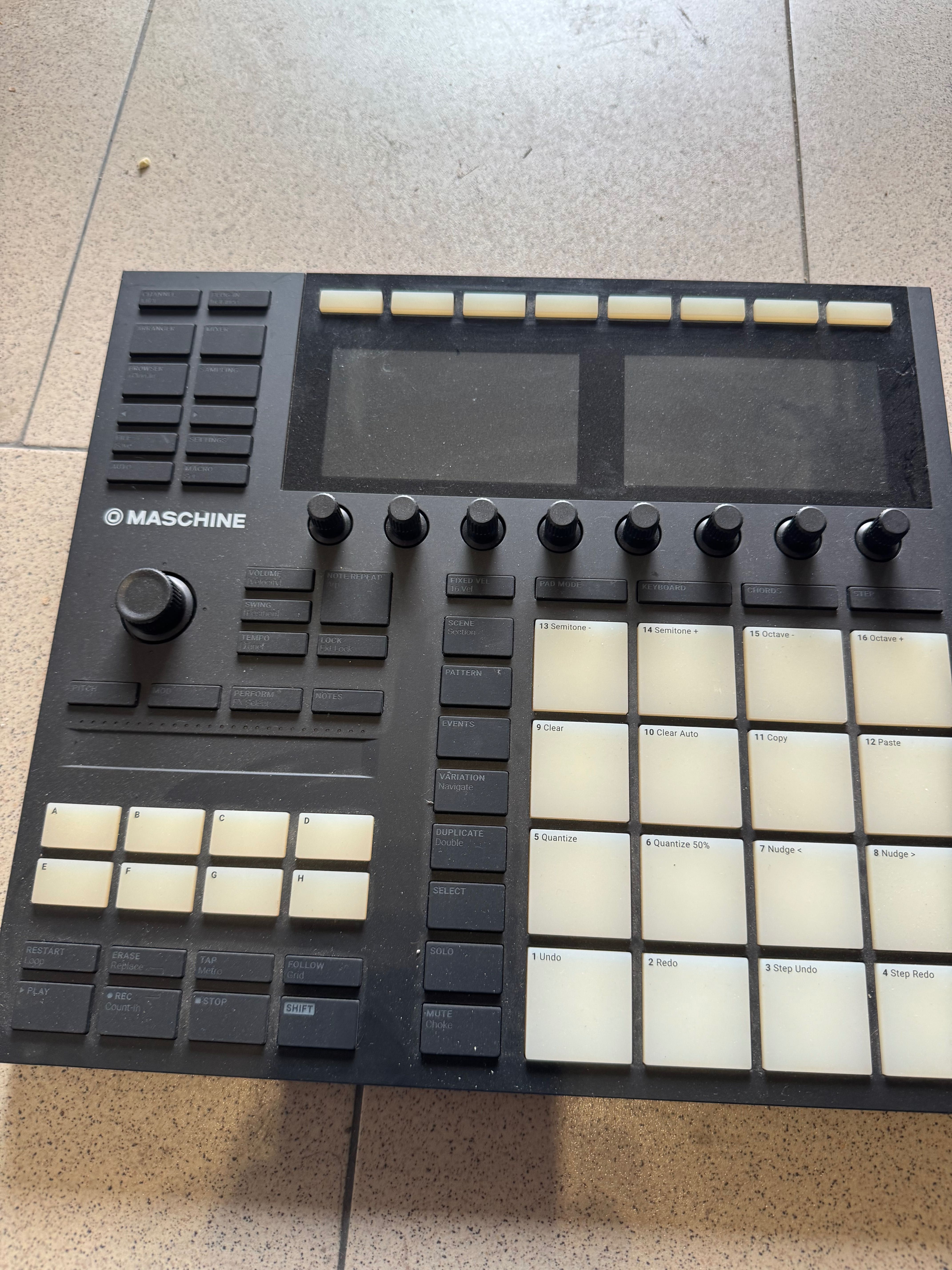 Контролер Maschine MK3