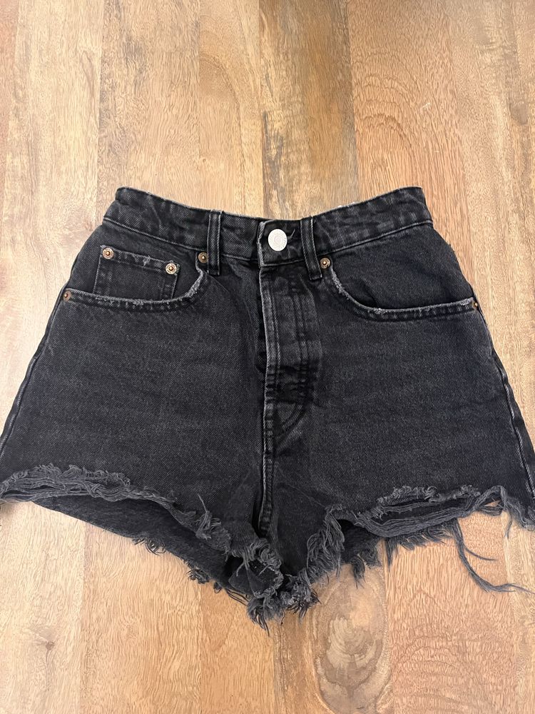 Къси панталонки Zara ,Bershka,Nike
