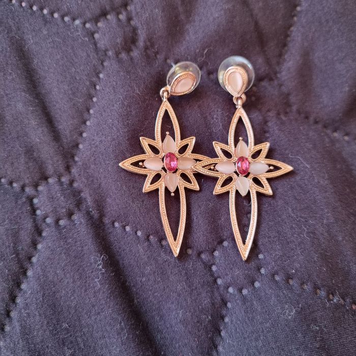 Обеци с розово позлатяване