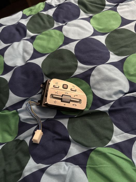 Butoane partea dreapta volan Mercedes