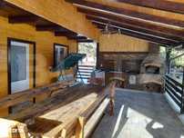 Cabana cu vedere la lac, 8 camere, 200 mp, 1800 mp teren, zona Colibit