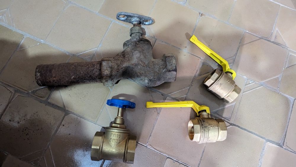 Вентили разные для дома и дачи