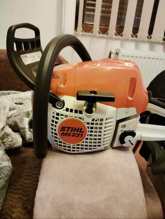 Vând drujbeeee in stare foarte buna