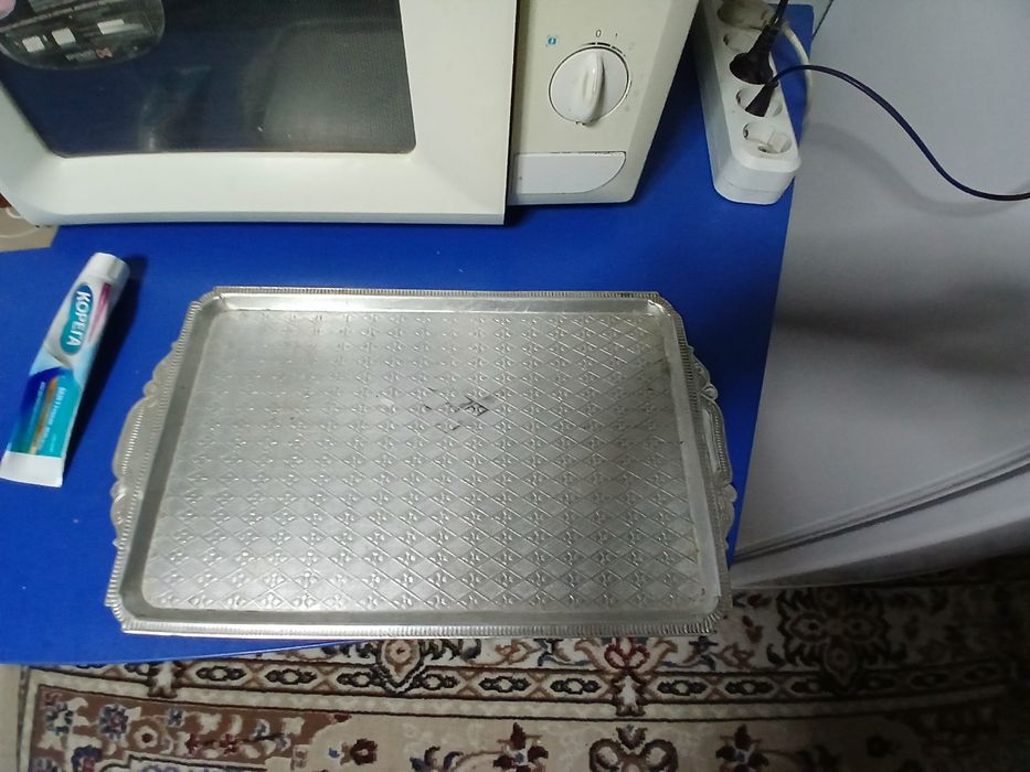 Продам поднос времен СССР, металлический
