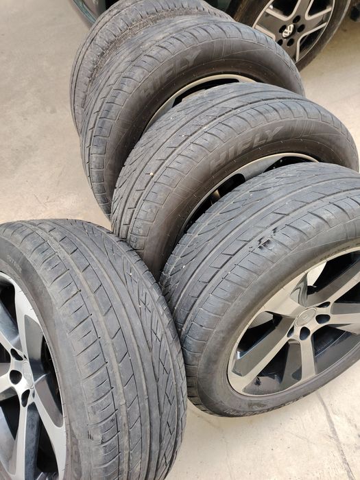 Anvelope vara Audi q5