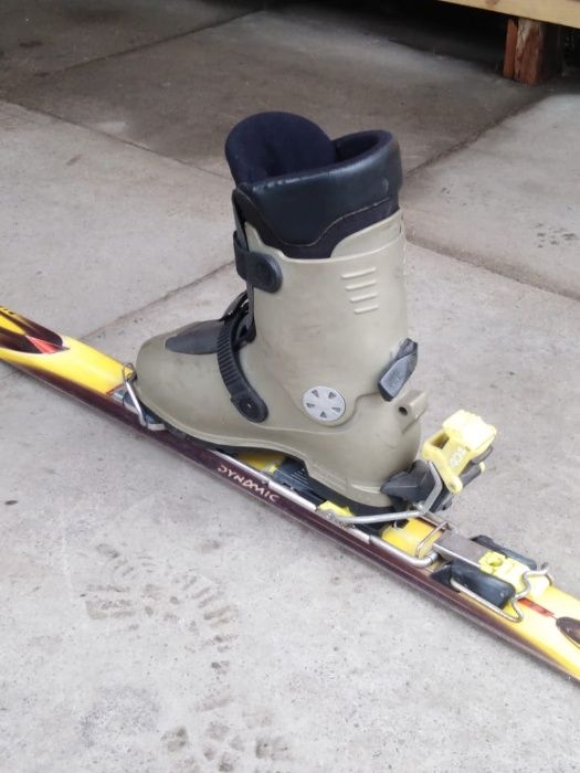 продам лыжи для скитура с креплением и камус, ботинки размер 43 и 44