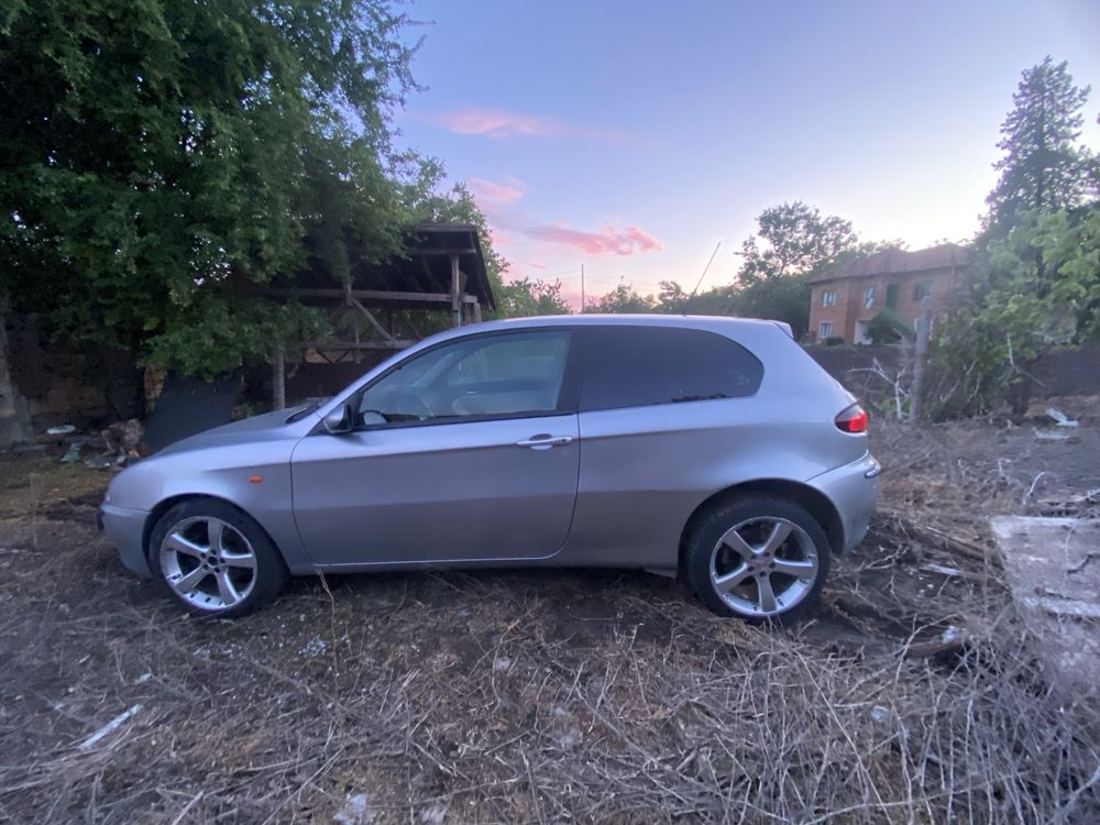 Alfa Romeo 147 1.9jtd на части