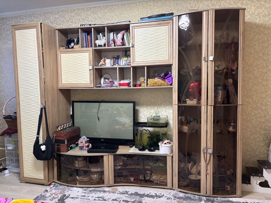 Продам стенку для гостиной