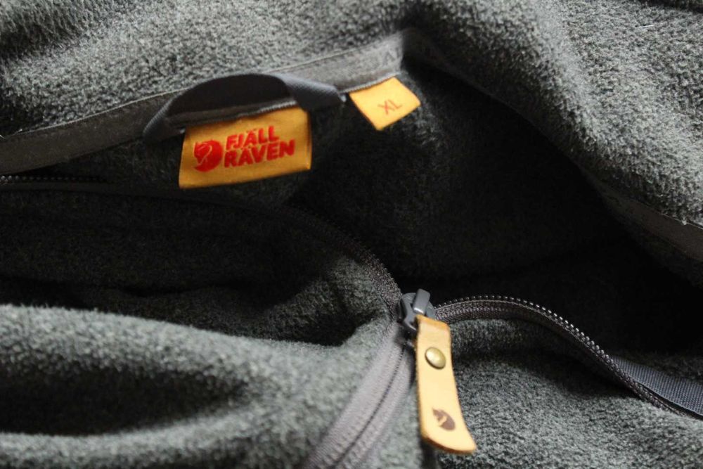 HAGLOFS; FJALLRAVEN - мъжко ветроустойчиво яке и полар, размери L и XL