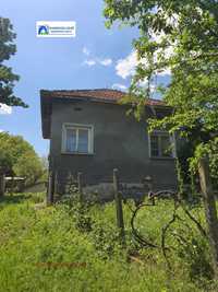 Къща в Плевен, област-с.Садовец площ 96 цена 25000