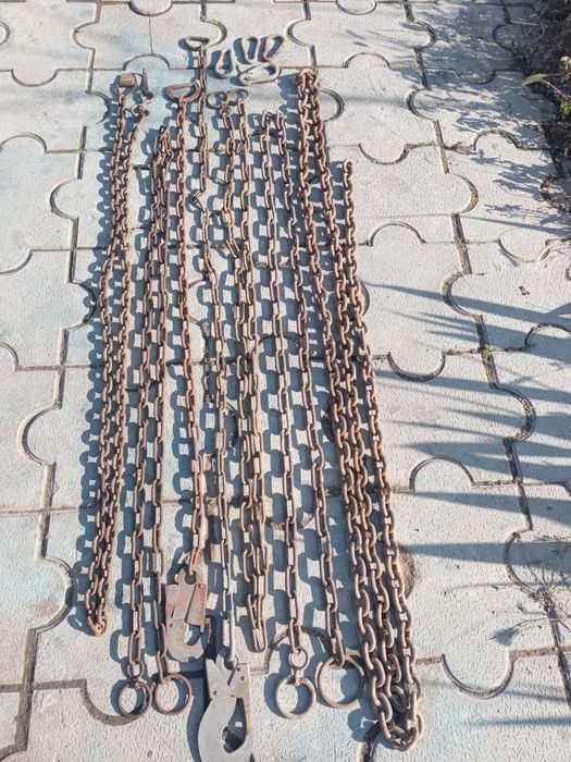 Металлические цепи с крюками