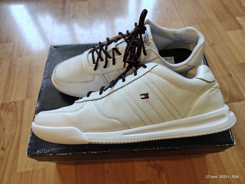Кроссовки Tommy Hilfiger (США),кожа,оригинал,новые,р-р 42