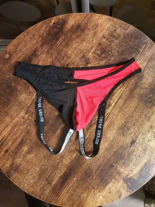 Vand chilot sexy pentru bărbați