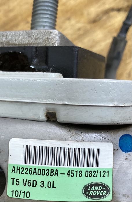 Range rover sport 2012година 3.0d 245кс Тампони двигател