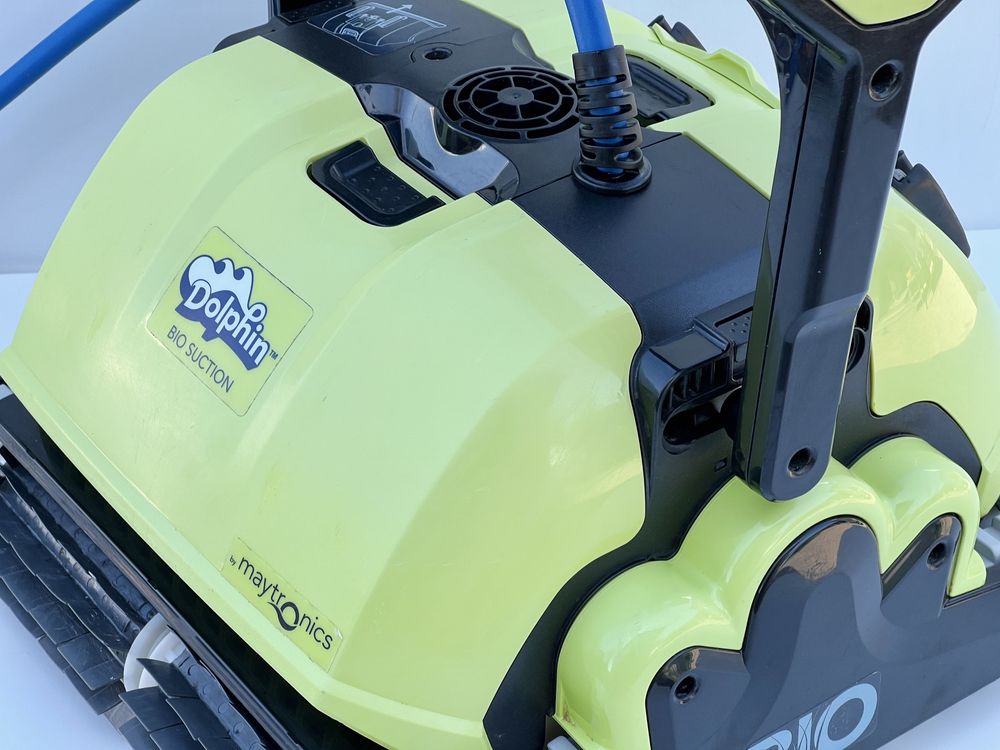 Robot de piscină Dolphin BIO Suction