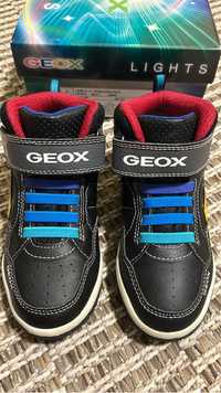 Ghete/adidasi pentru copii Geox Inek, marimea 31