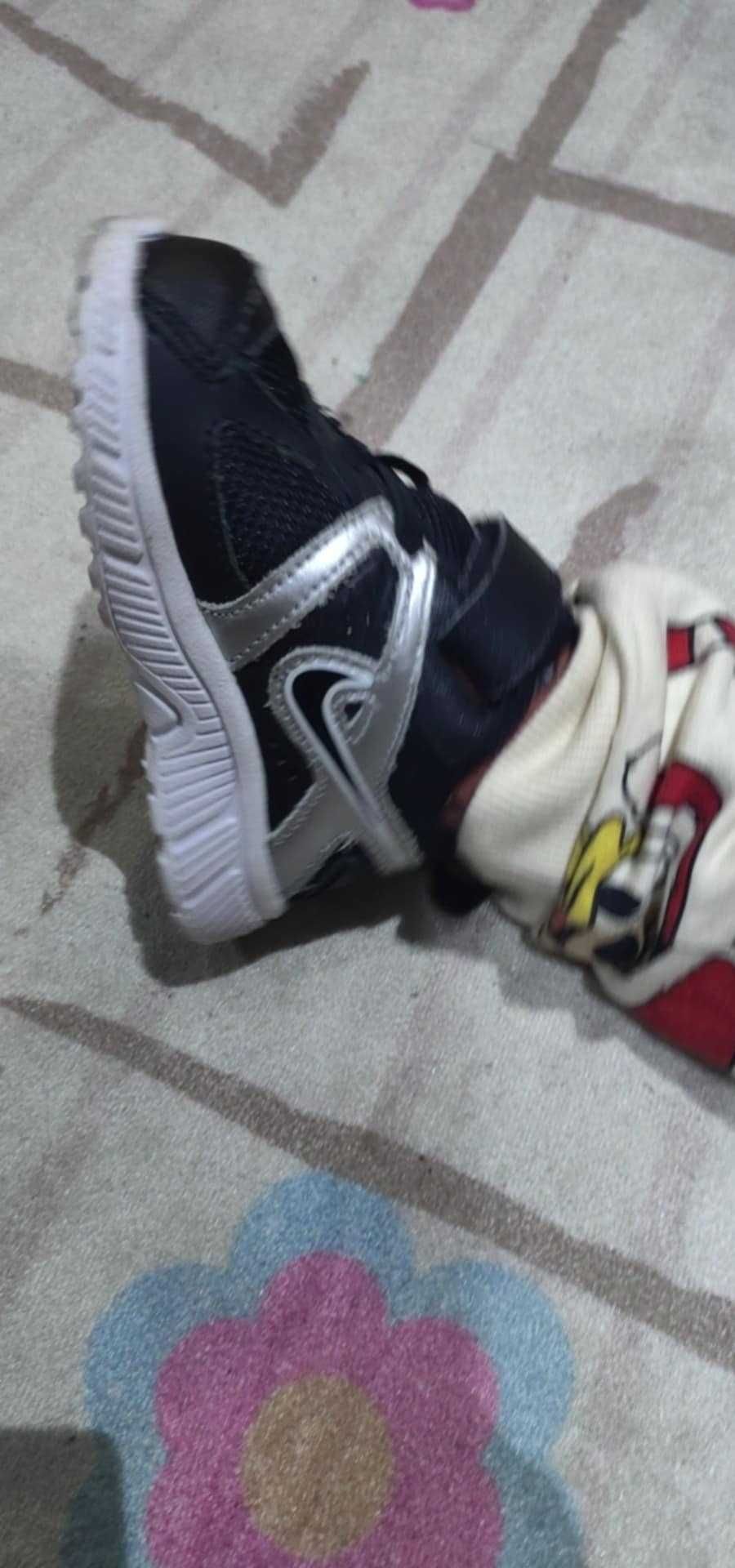 Маратонки Nike 21