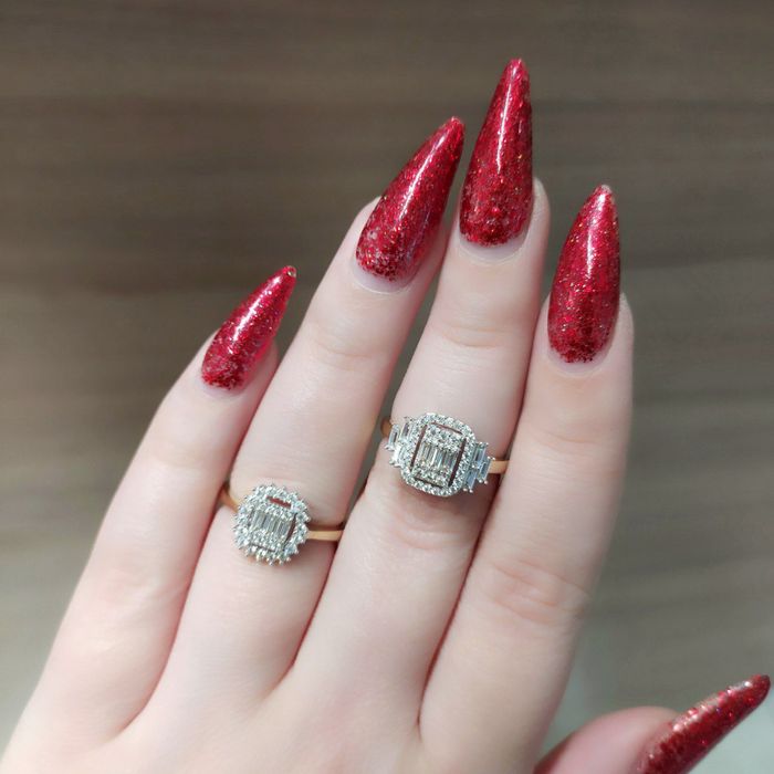 Золотое красивое кольцо Золото 585  Есть доставка.