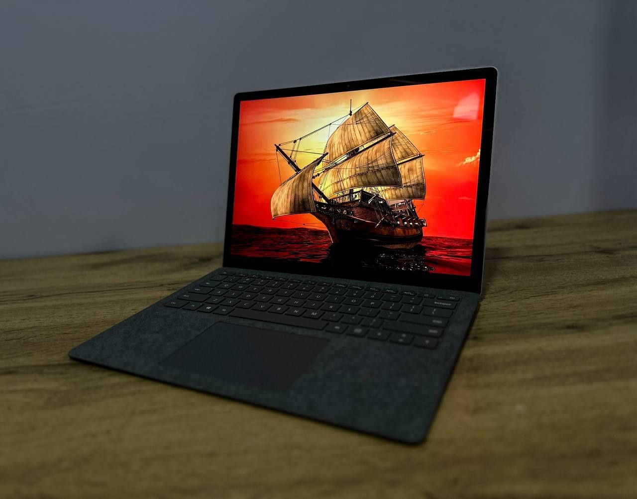 Microsoft SURFACE Laptop 3 2K ekran Alkantara