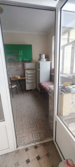 Аренда Тузел 3 квартал 2 комнатная  1 этаж  студетам и работающим