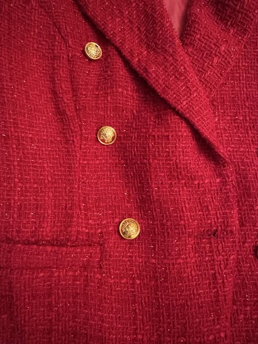 Чисто нов блейзър