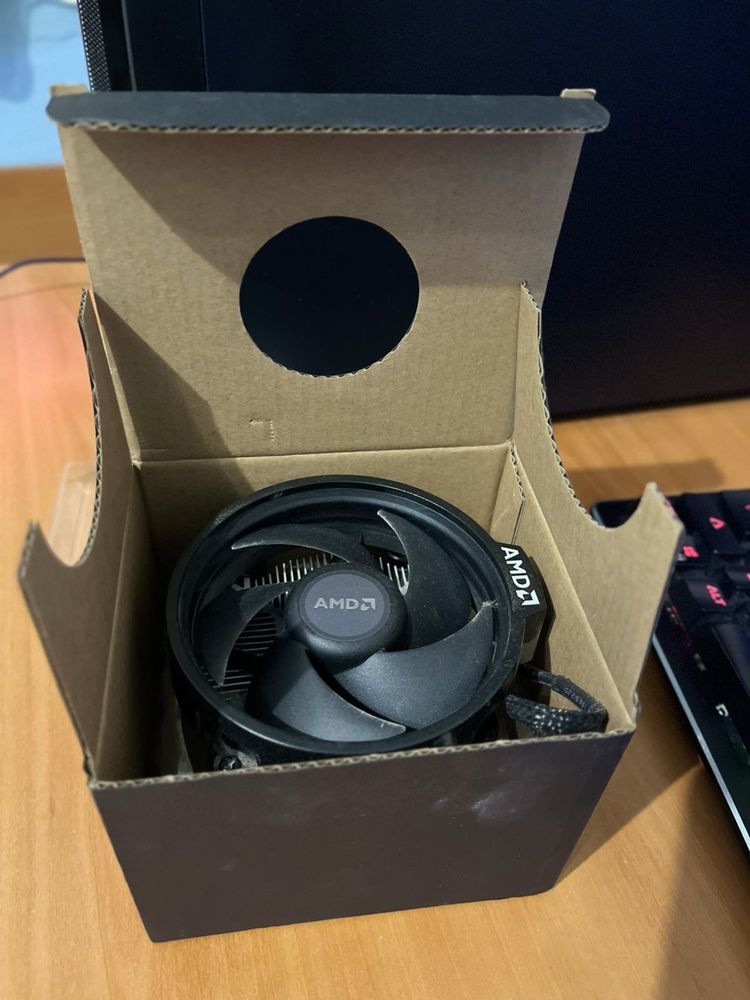 Процесор Ryzen 5 2600 + охладител
